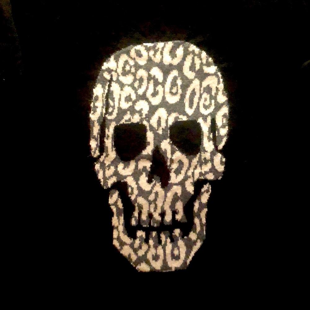 SAKS FIFTH AVENUE Long sleeve Skull sweater